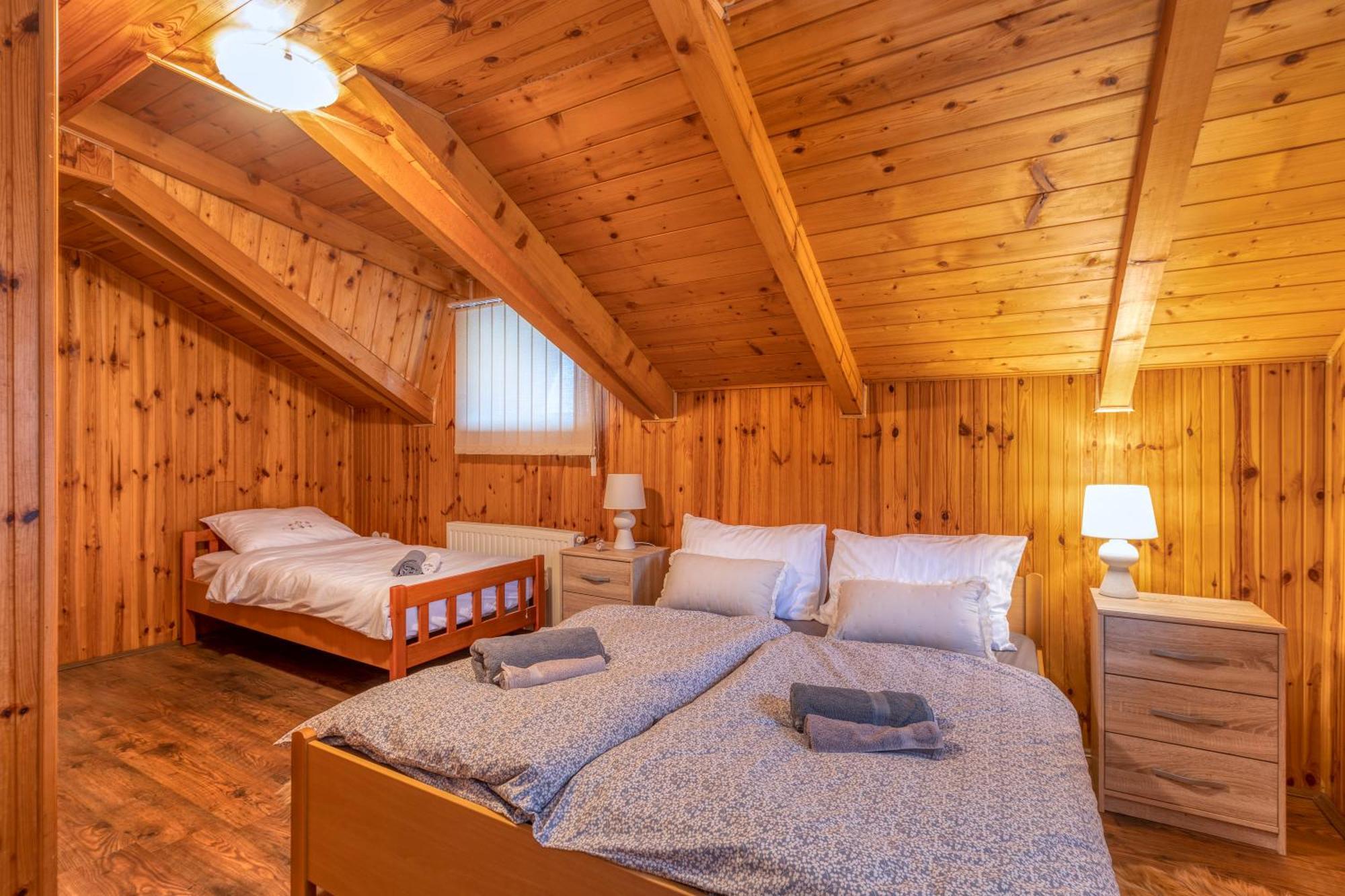 Počitniška hiša Palo Santo Gospic